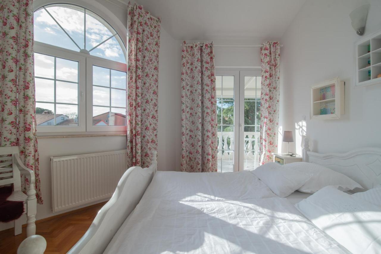 Hotel Villa Vera Fažana Eksteriør bilde